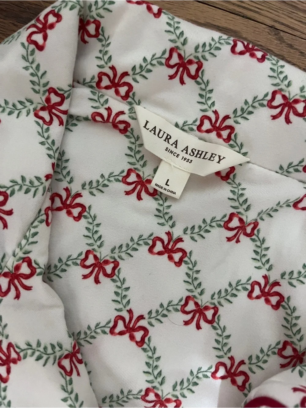 ' Laura Ashley White & Red Bow Print Short-Sleeve Pajama Set